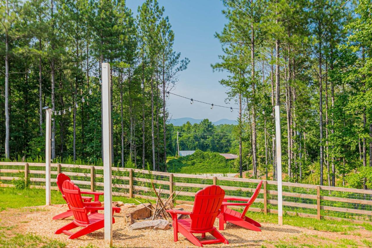 Rustic Roost-5 Acres, Fenced, Fire Pit, Rv Option & Mtn View Villa Dahlonega Exterior photo