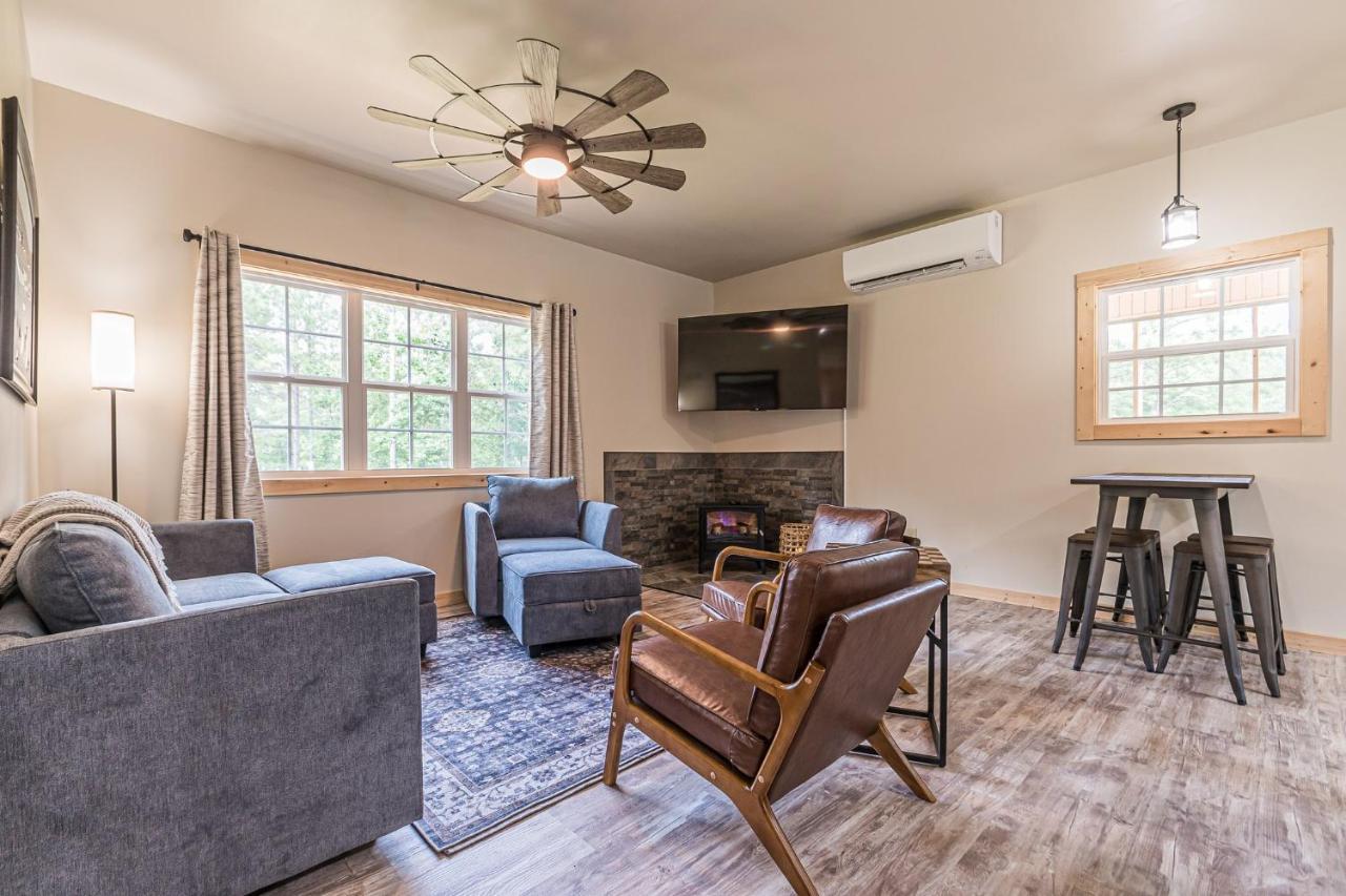 Rustic Roost-5 Acres, Fenced, Fire Pit, Rv Option & Mtn View Villa Dahlonega Exterior photo