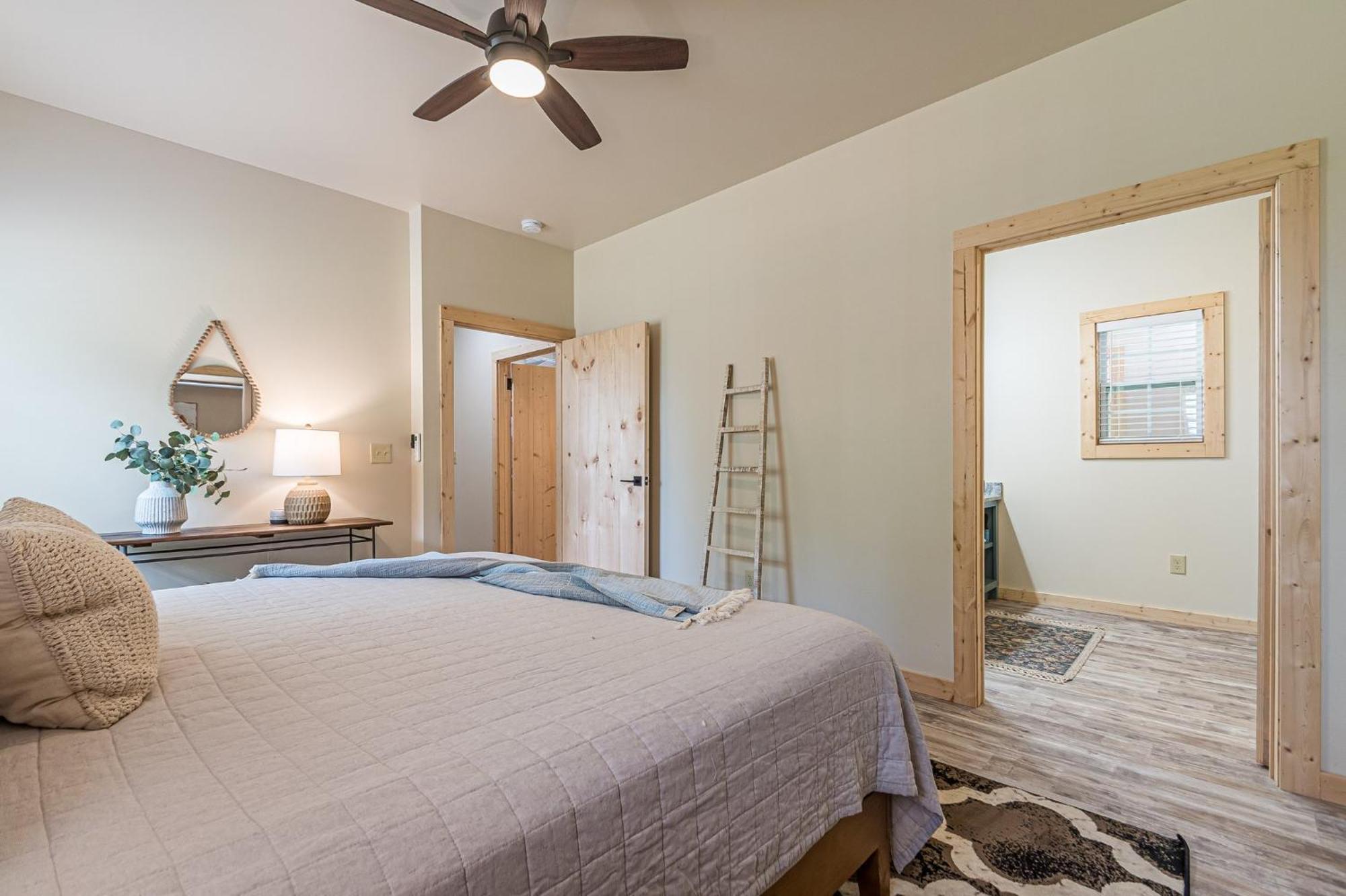 Rustic Roost-5 Acres, Fenced, Fire Pit, Rv Option & Mtn View Villa Dahlonega Exterior photo